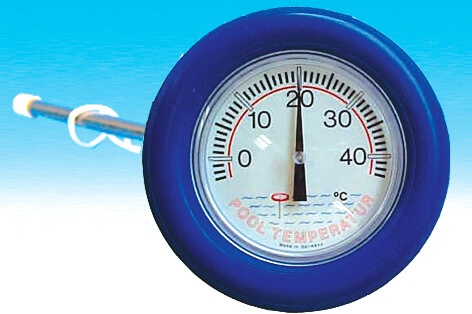 Piscina con termómetro salvavidas